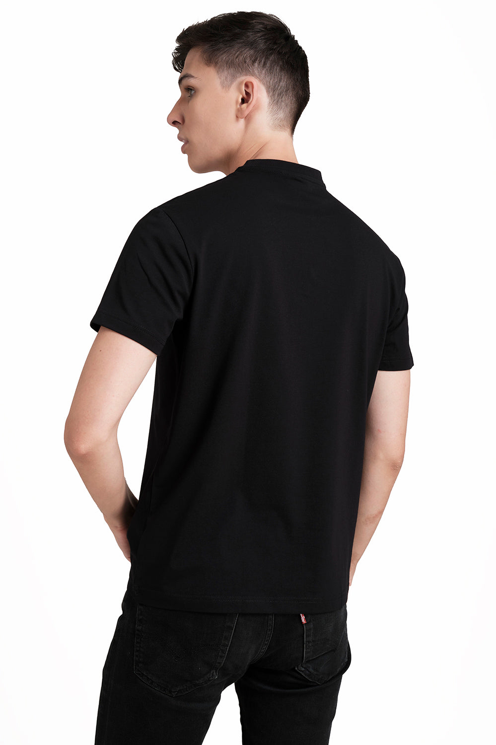Around the neck gold high build print, solid single jersey t-shirt