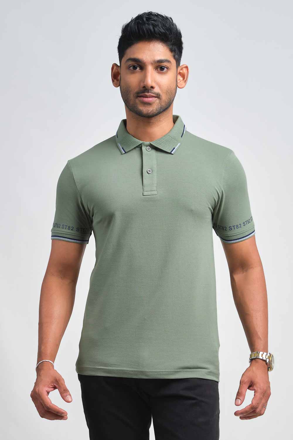 Luxury plain premium cotton with S82 printed around the cuff, Slim fit polo T-shirt